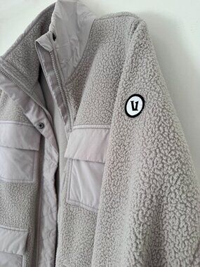 VUORI Cream Light Grey Fleece Jacket